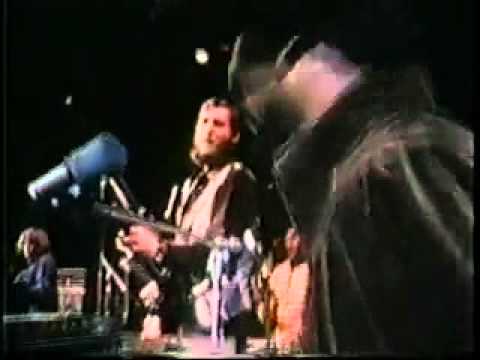 Booker T. &amp; The MG's - Time Is Tight (Live, 1970)